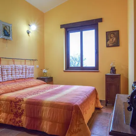 1 Bedroom Lovely In San Marco Daluzio